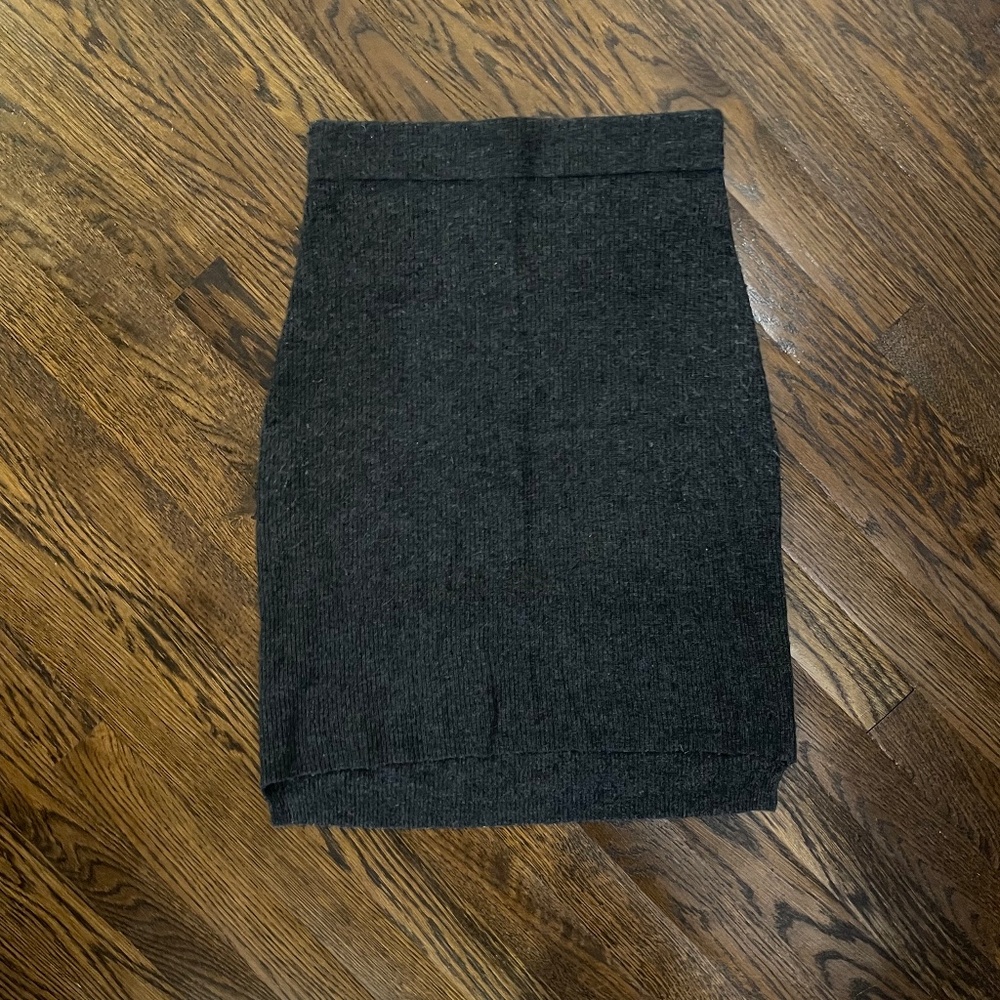 Madewell grey midi length knit skirt, XS